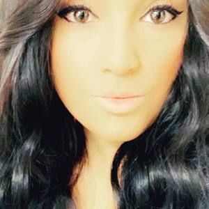 Meet your Posher, Deanna